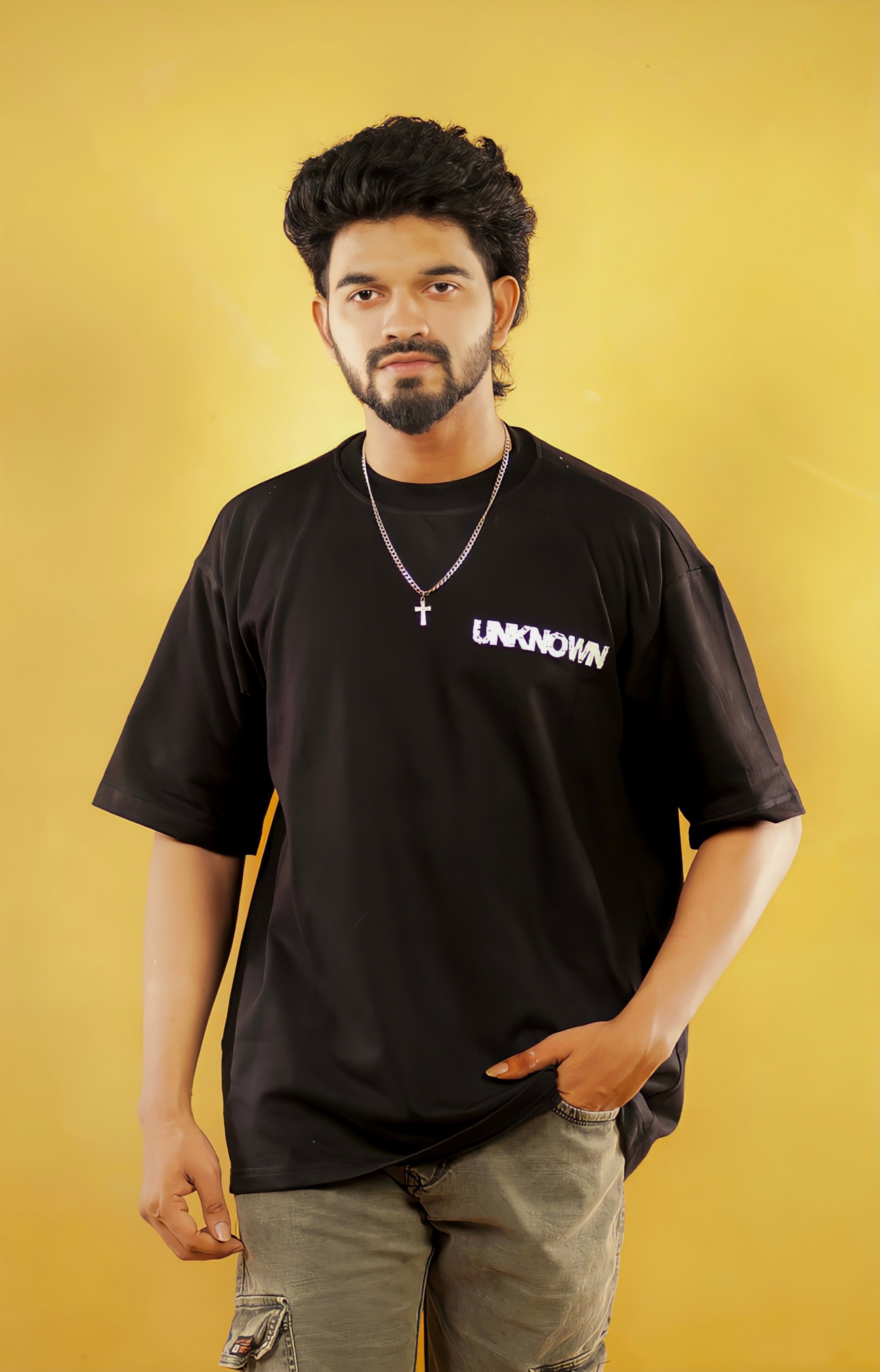 T-SHIRT OVERSIZE OF UNKNOWN